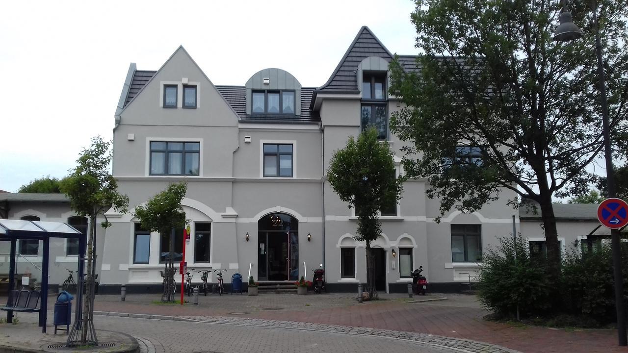 Historisches Hotel Wildeshauser Bahnhof Вильдесхаузен Экстерьер фото